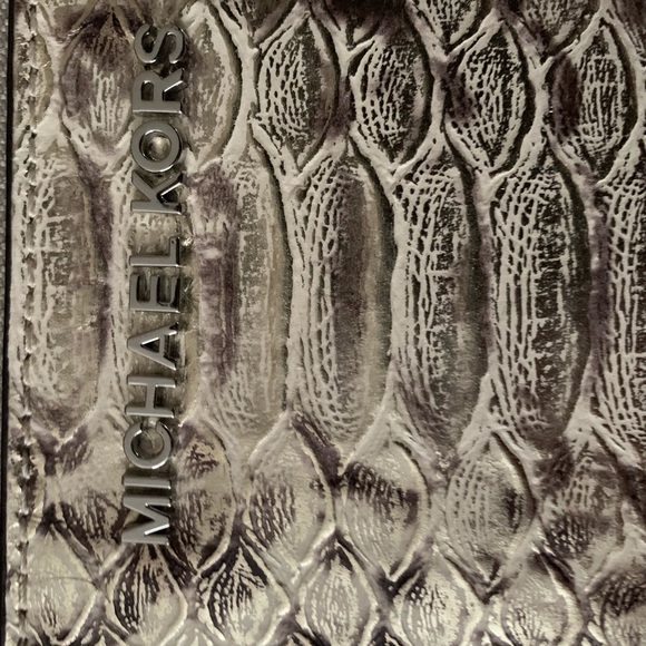 Michael Kors snakeskin purse and matching wristlet - Picture 4 of 5